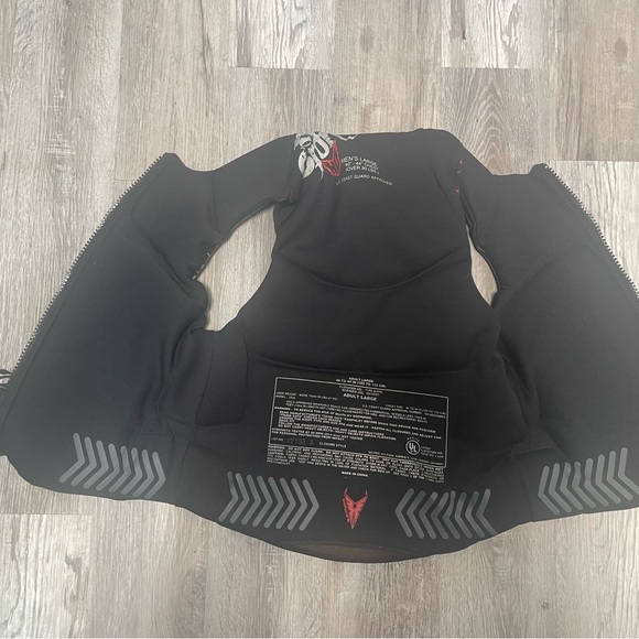 HO Sports Men’s Large Red Black Ski Vest - Picture 4 of 5